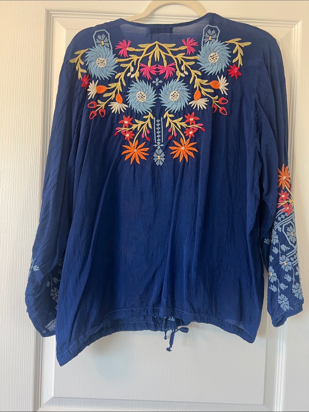 Like New Johnny Was Royal Blue Embroidered Floral Button-Front Blouse Large - Picture 8 of 9